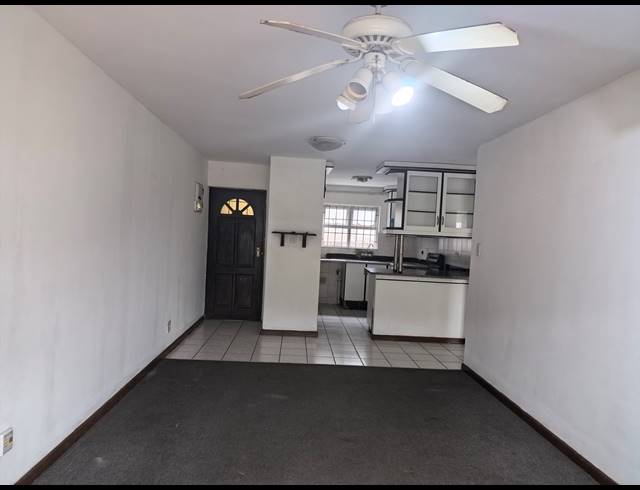 2 BEDROOM APARTMENT TO LET IN SEA VIEW